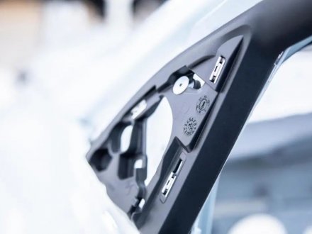 卡扣之愛，同予者何人？